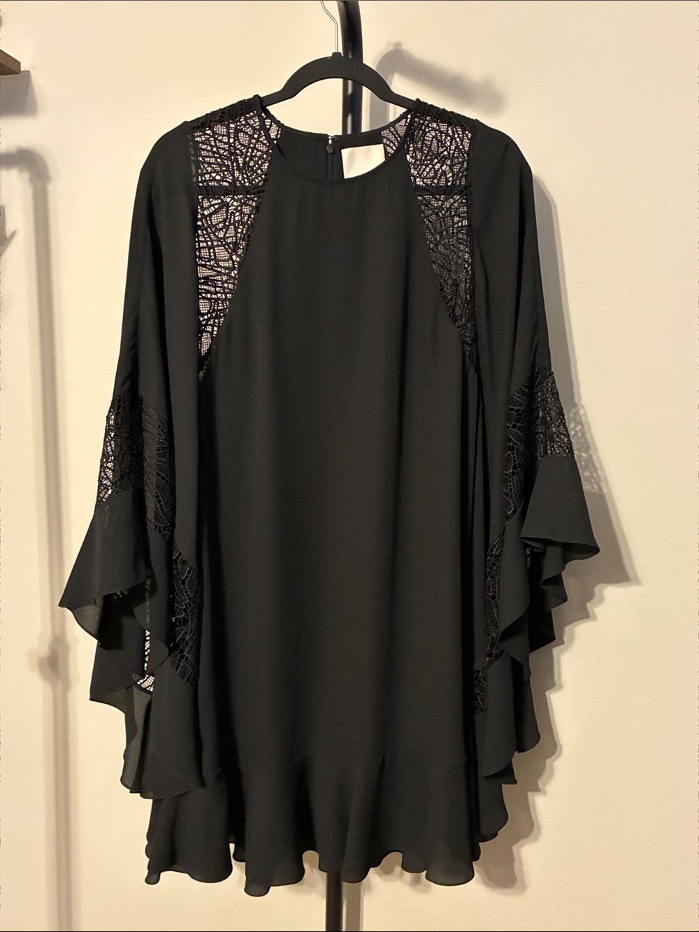 Prose & Poetry Black Lace-Trim Flowing Tunic Dress Batwing Sleeve Size Medium
